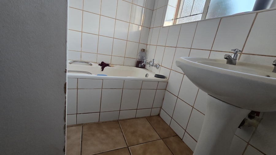 3 Bedroom Property for Sale in Geelhoutpark North West